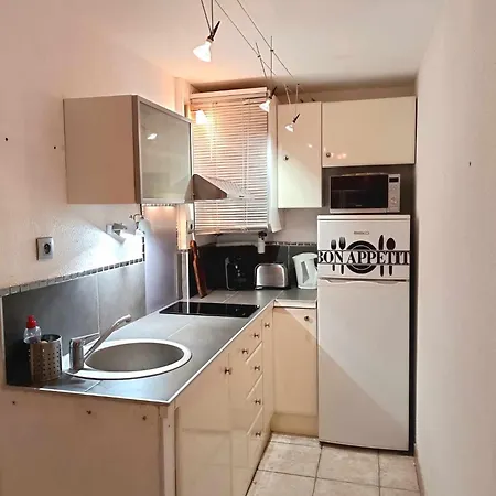 Front De Mer, Acces Direct A La - T2 - Capitelles 4 Apartment